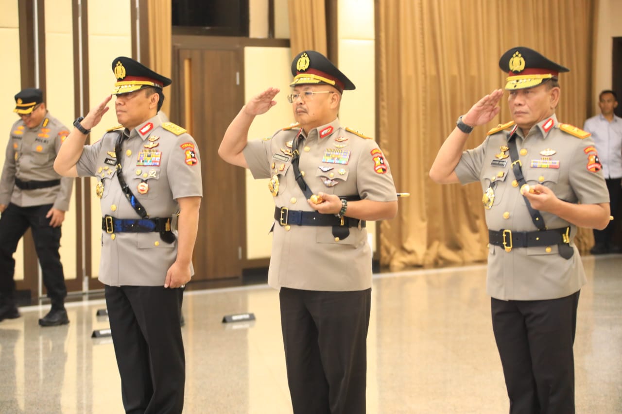 Kapolri Lantik Pejabat Utama Baru: Dorong Profesionalisme dan Peningkatan Pelayanan